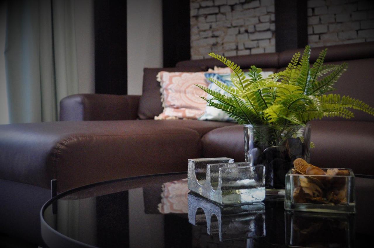 Rose Residence Гура Хуморулуй Екстериор снимка