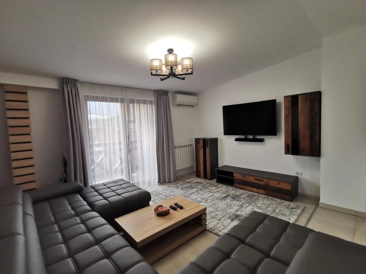 Rose Residence Гура Хуморулуй Екстериор снимка